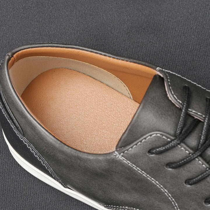 Oslo Leather Sneakers