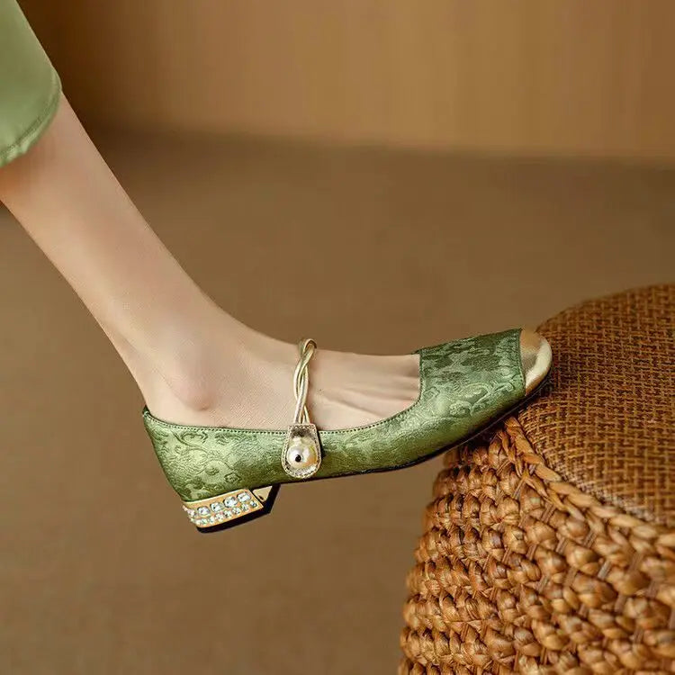 Vela Pearl Pumps
